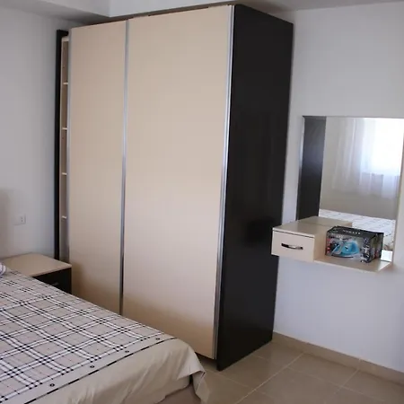 Apartamento Everest Shëngjin